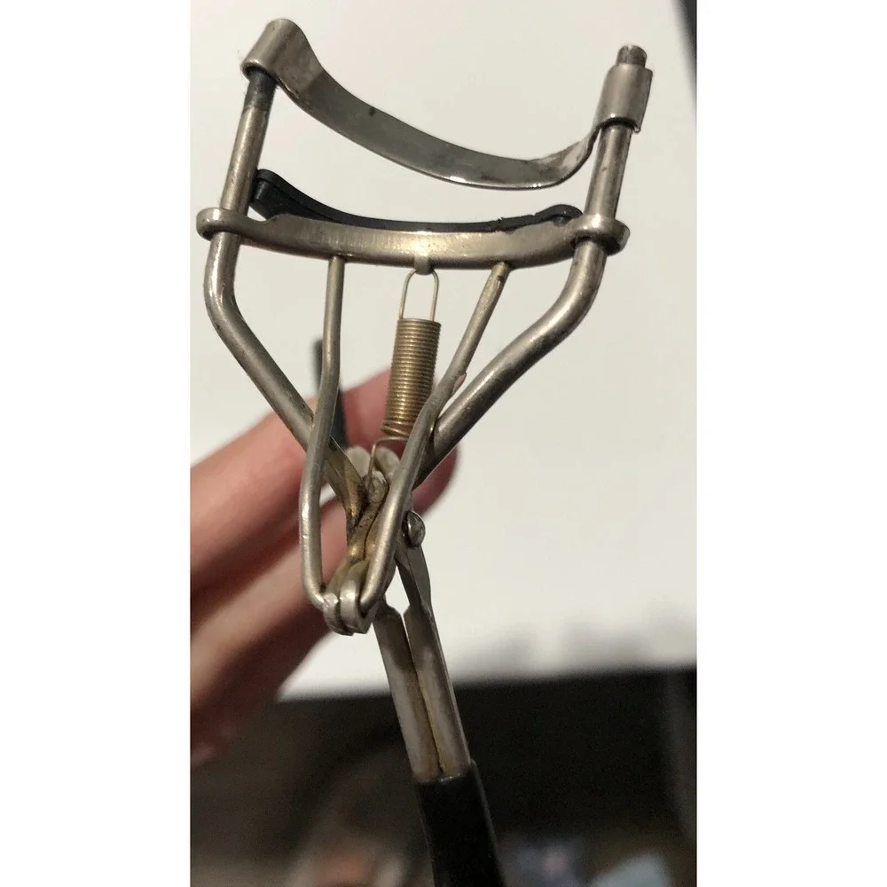 Vintage Art Nouveau‎ Style Lady Makeup Eyelash Curler Rare Spring Mechanic